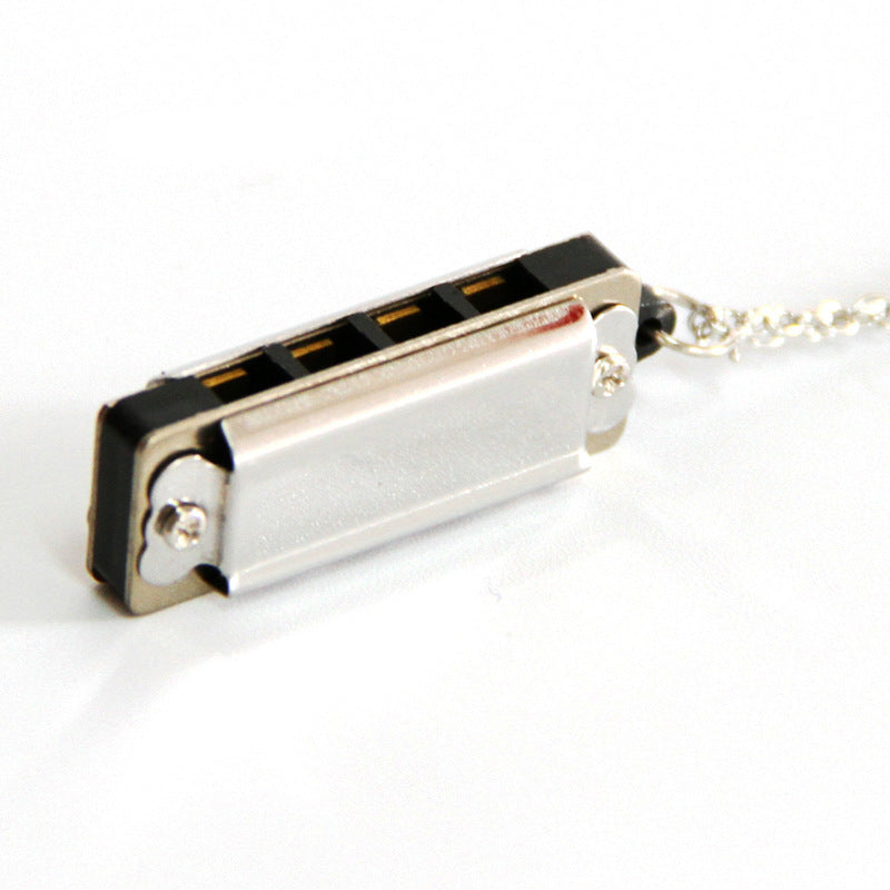 Mini necklace 4-hole 8-tone harmonica